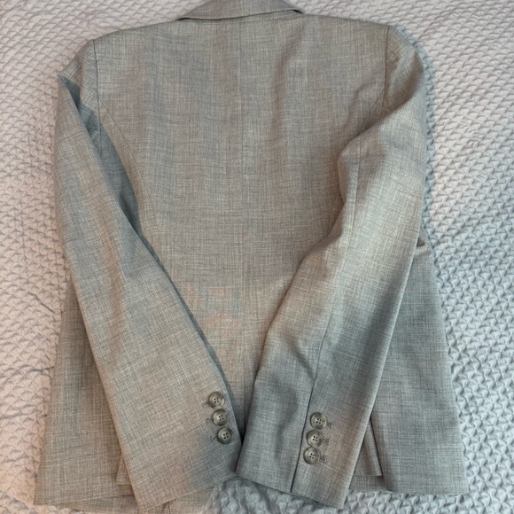 The Limited Women's Gray Blazer | Excellent Used Condition - Picture 6 of 10